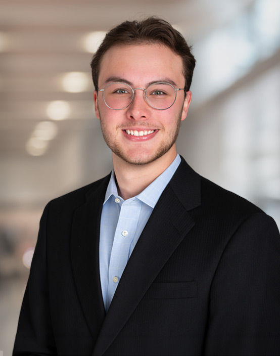 Evan McNeilly headshot